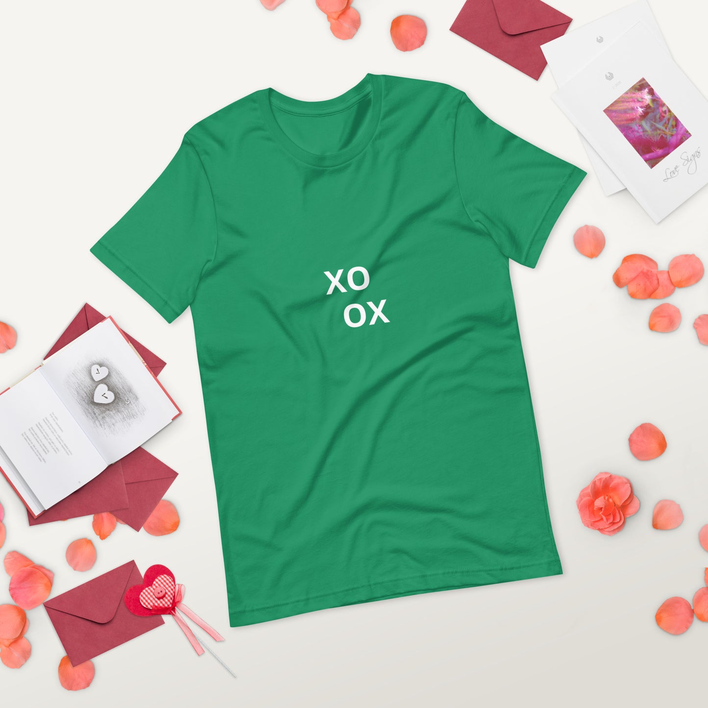 XO OX Unisex t-shirt