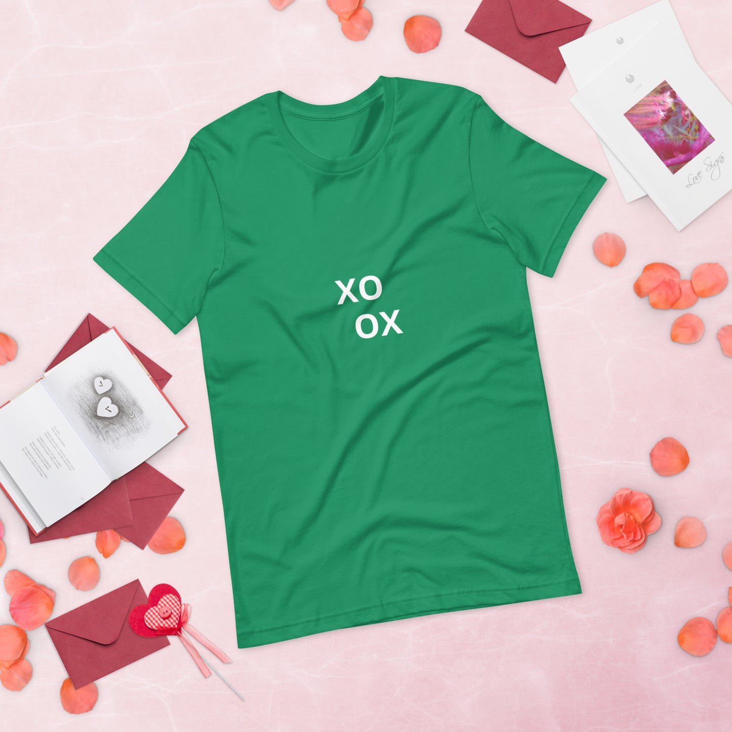 XO OX Unisex t-shirt