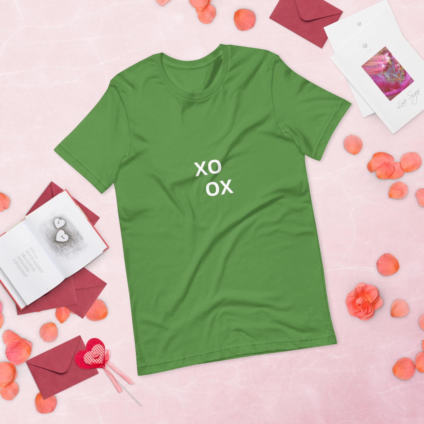 XO OX Unisex t-shirt