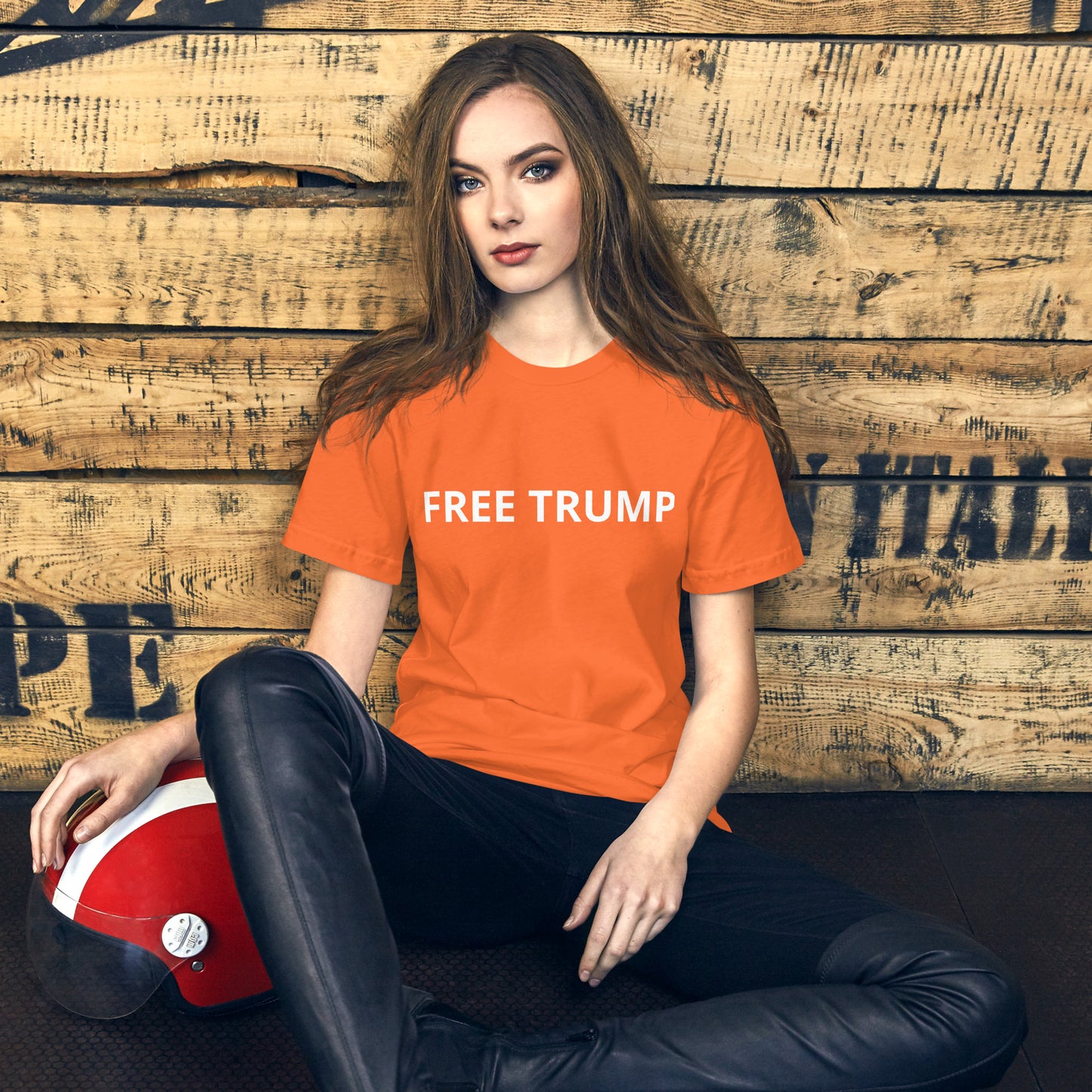 "FREE TRUMP" Unisex t-shirt