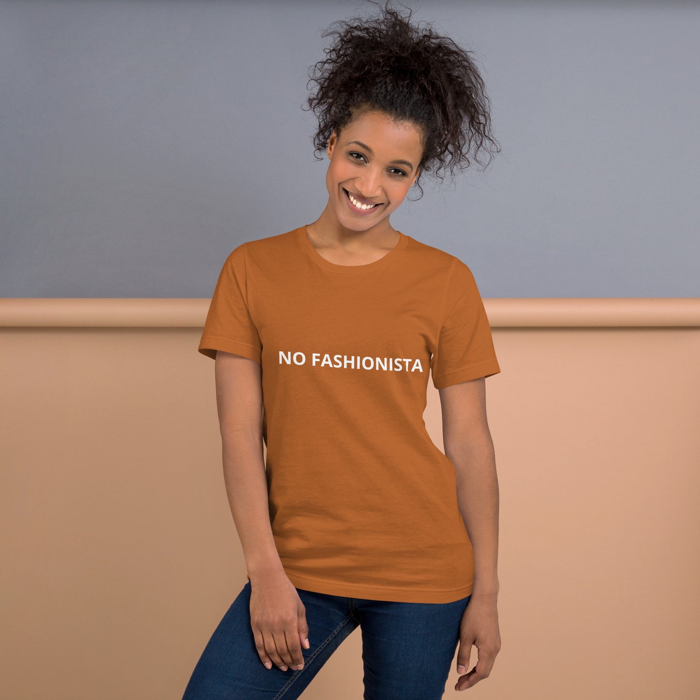NO FASHIONISTA Unisex t-shirt